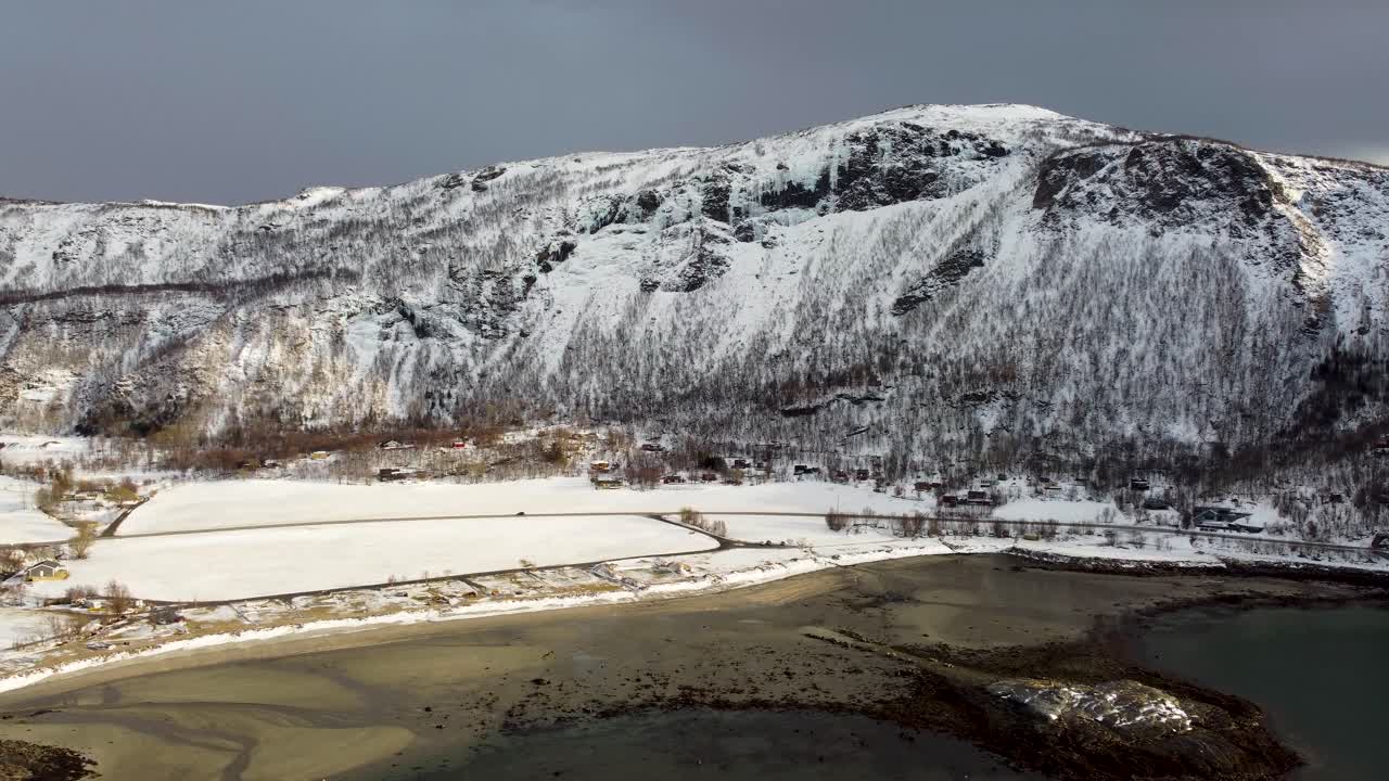Discover the snowy landscapes of Northern Norway with this 4K drone footage. Snowy peaks, frozen fjords, and Bodø’s Arctic beauty are perfect for any project