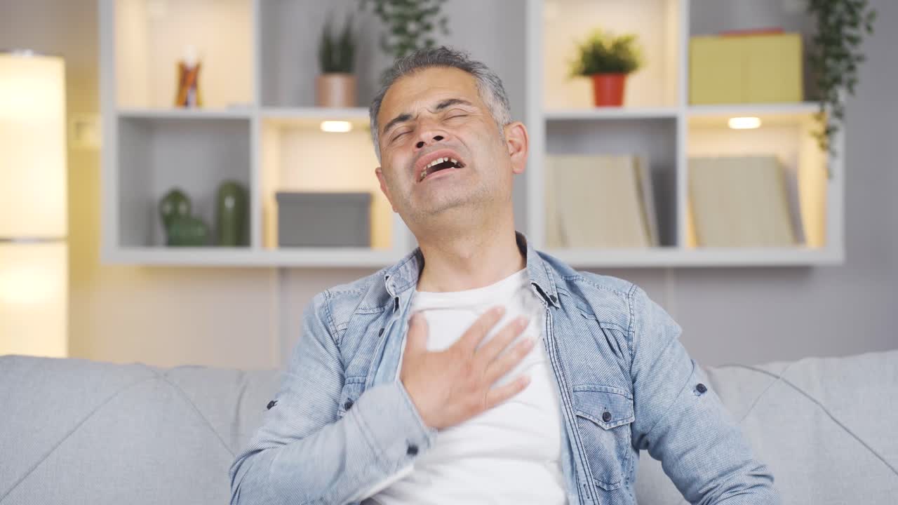 호흡곤란이 있는 사람.