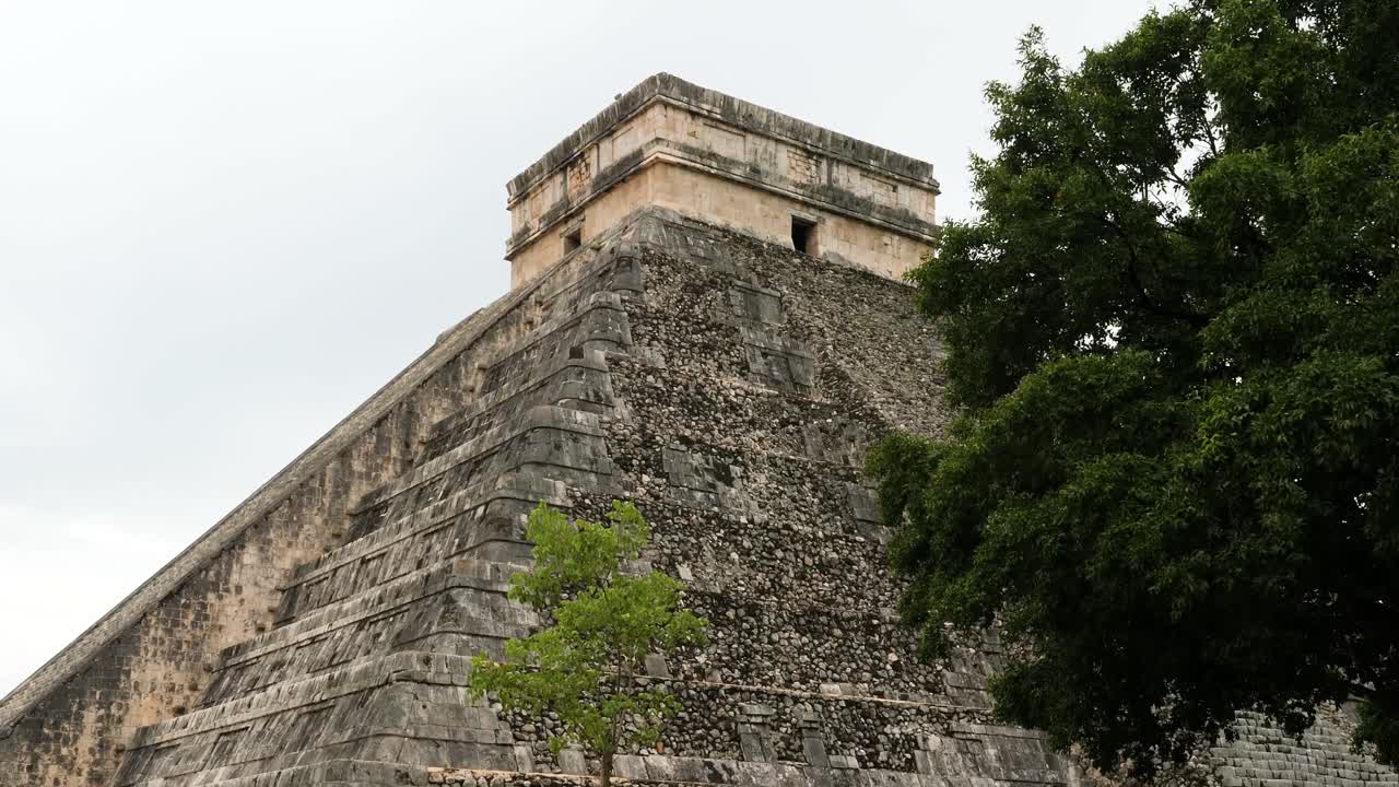 templo de kukulcán, sitio arqueológico de chichen itza