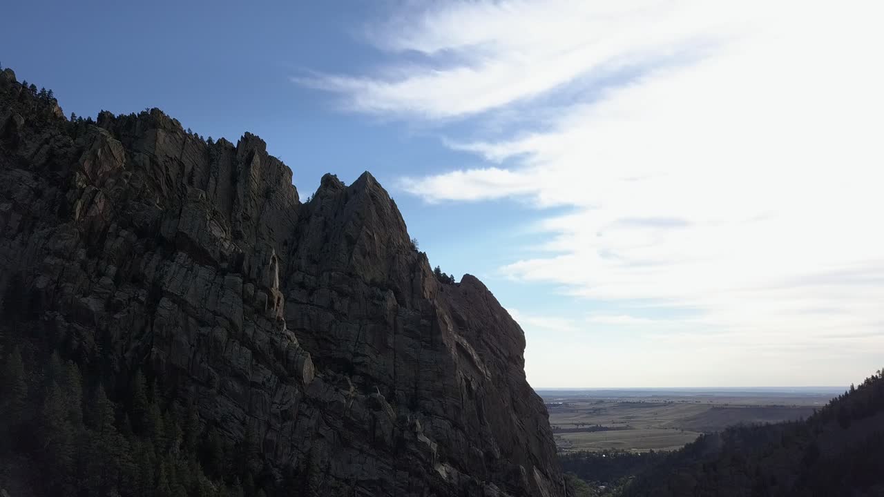Discesa dalla montagna.