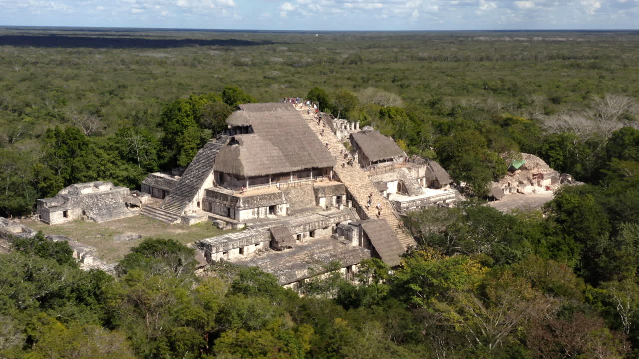 sitio arqueológico de la histórica ciudad maya de ek' balam en méxico