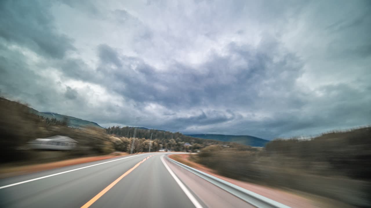 A drive on the polar circle plateau in Norway