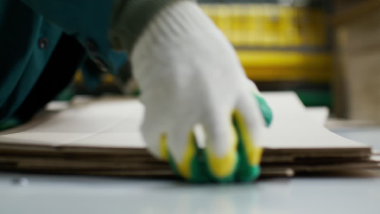 proceso de fabricación de cajas de cartón