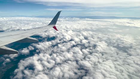 Schuss-Fensterplatz-über-Wolken-über-Den-Zentralen-Tälern-Von-Mexiko