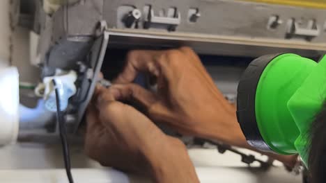 reparación y mantenimiento de acondicionadores de aire