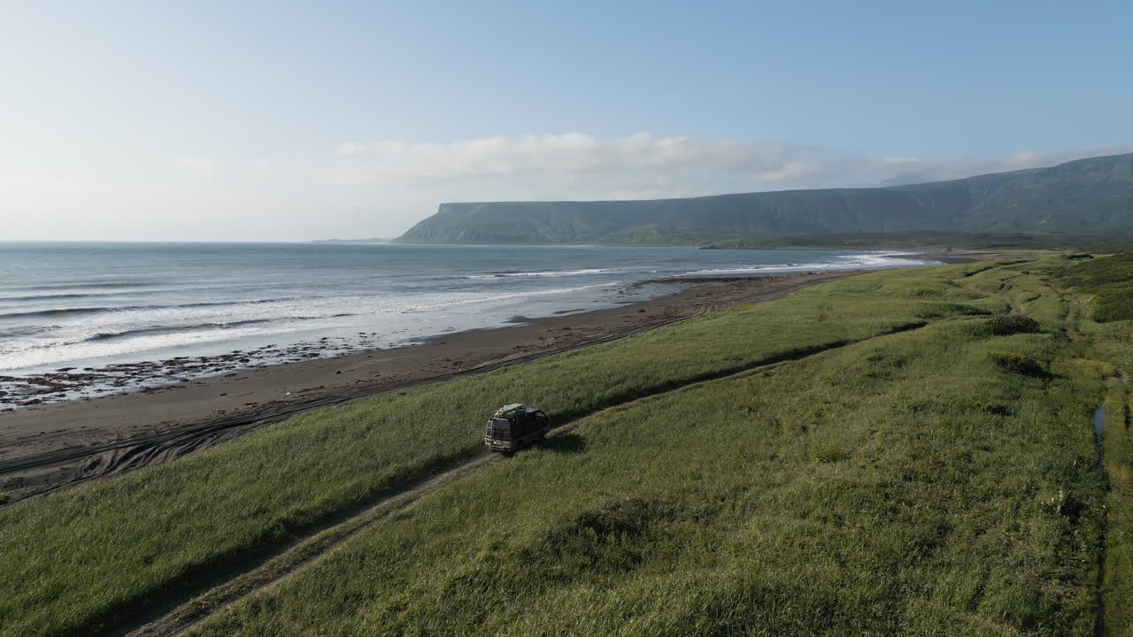 산의 멋진 풍경, 파란색의 이 ⁇ 한 바다 물