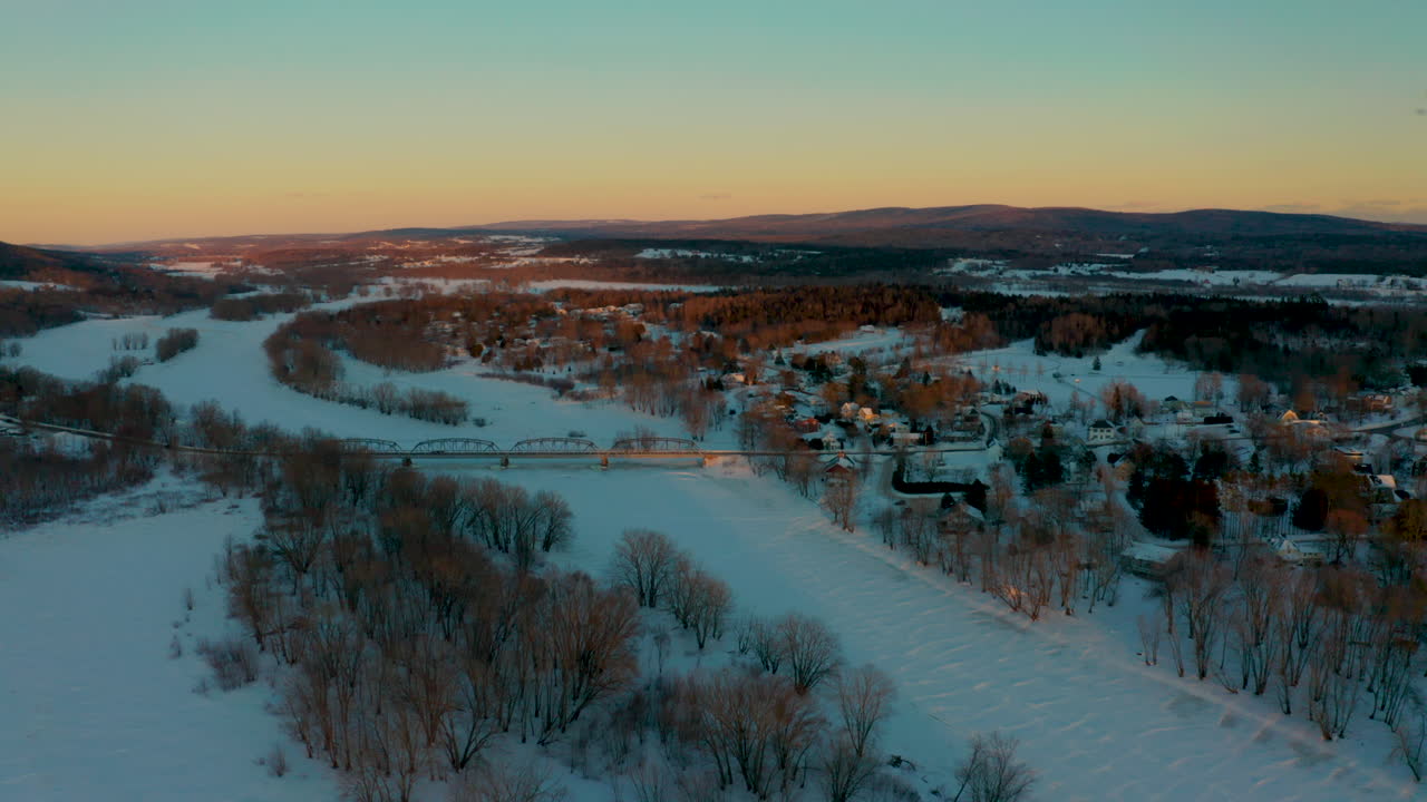 그림 같은 작은 마을 햄튼, 뉴브런즈윅의 경치 좋은 겨울 공중 전망