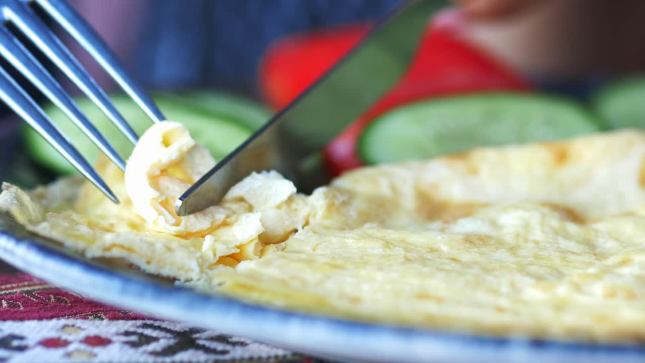 채소와 함께 오멜을 먹는 것