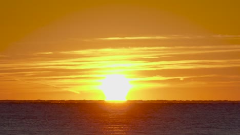 amanecer en el extremo norte de la playa de la locura