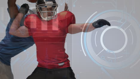 animación de pantalla digital con datos sobre diversos jugadores de fútbol americano masculino