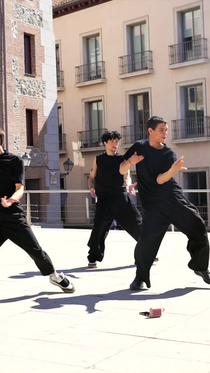 Esibizione di street dance urbana
