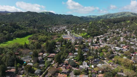 Orbiting-drone-shot-of-Fairfax,-California-on-a-sunny-day