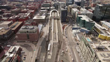 Eisenbahnen,-Die-Zur-Union-Station-Denver,-Colorado,-In-Der-Nähe-Der-Innenstadt-Führen