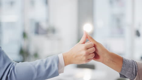 colaboración empresarial y acuerdo