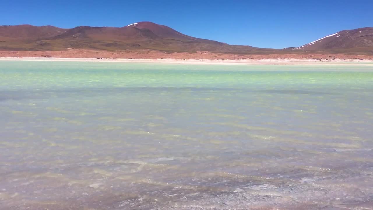 칠레 아타카마 사막의 호수