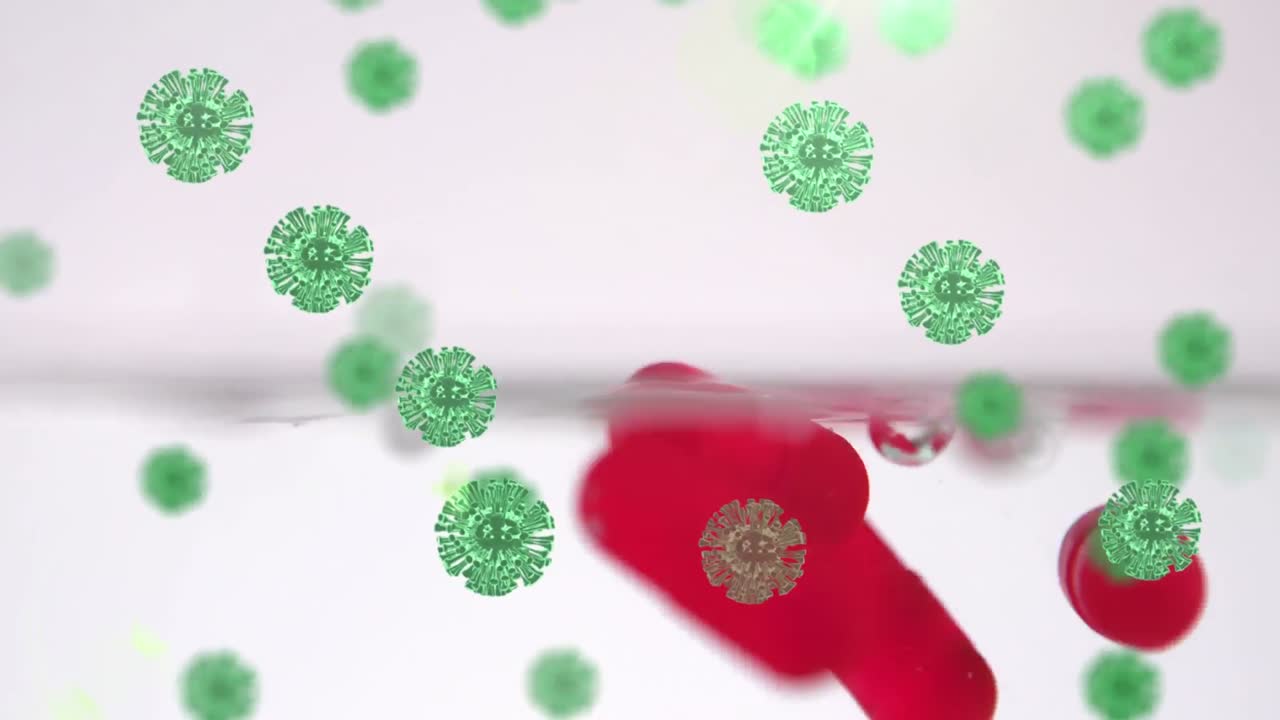 물에 떨어지는 알약 위에 떠다니는 거대 코로나19 세포의 애니메이션