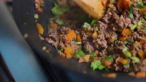 Ground-Beef-with-Vegetables-Skillet---Close-Up