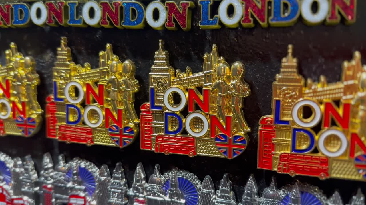 -4K resolution 3840x2160 video -The camera pans from top to bottom. Various London magnets