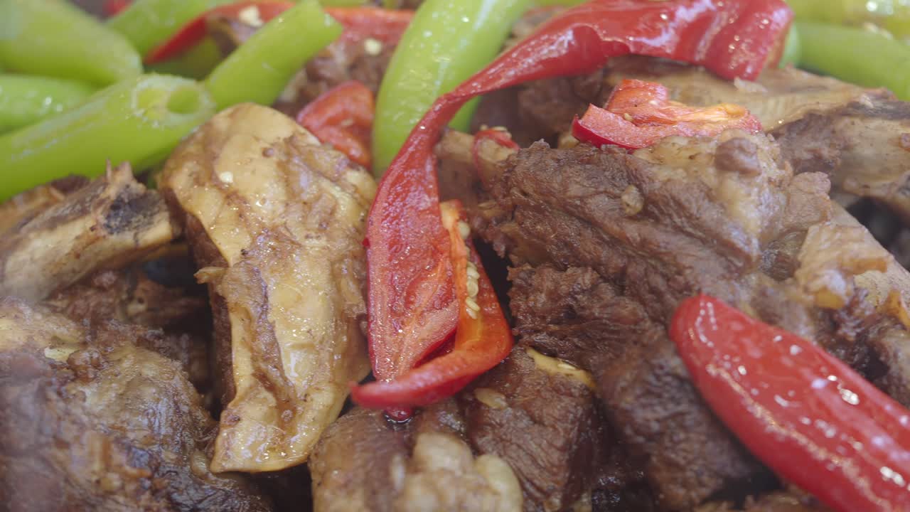 Braised Ribs with Peppers