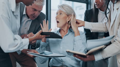 Stress,-Geschäftsleute-Und-ältere-Frau