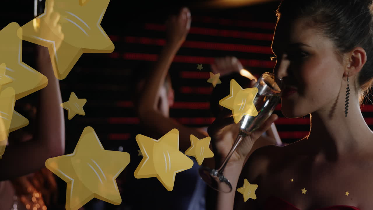 파티하는 친구들 위에 황금 별의 애니메이션