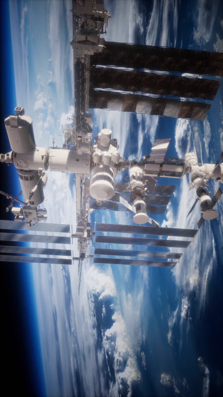 지구 도를 돌고 있는 국제 우주 정거장