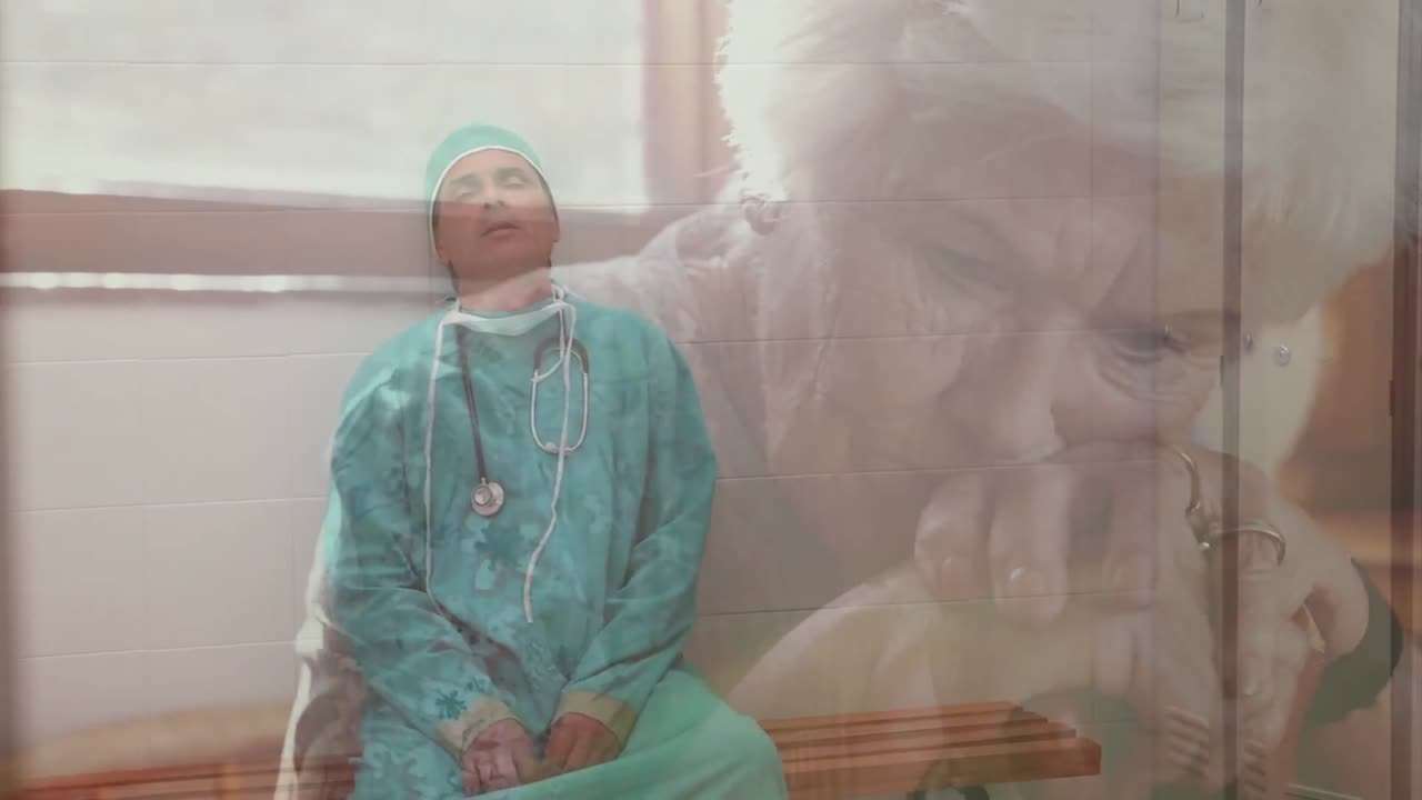 animación de una mujer mayor sobre un médico que usa máscaras protectoras en un hospital. propagación de covid-19