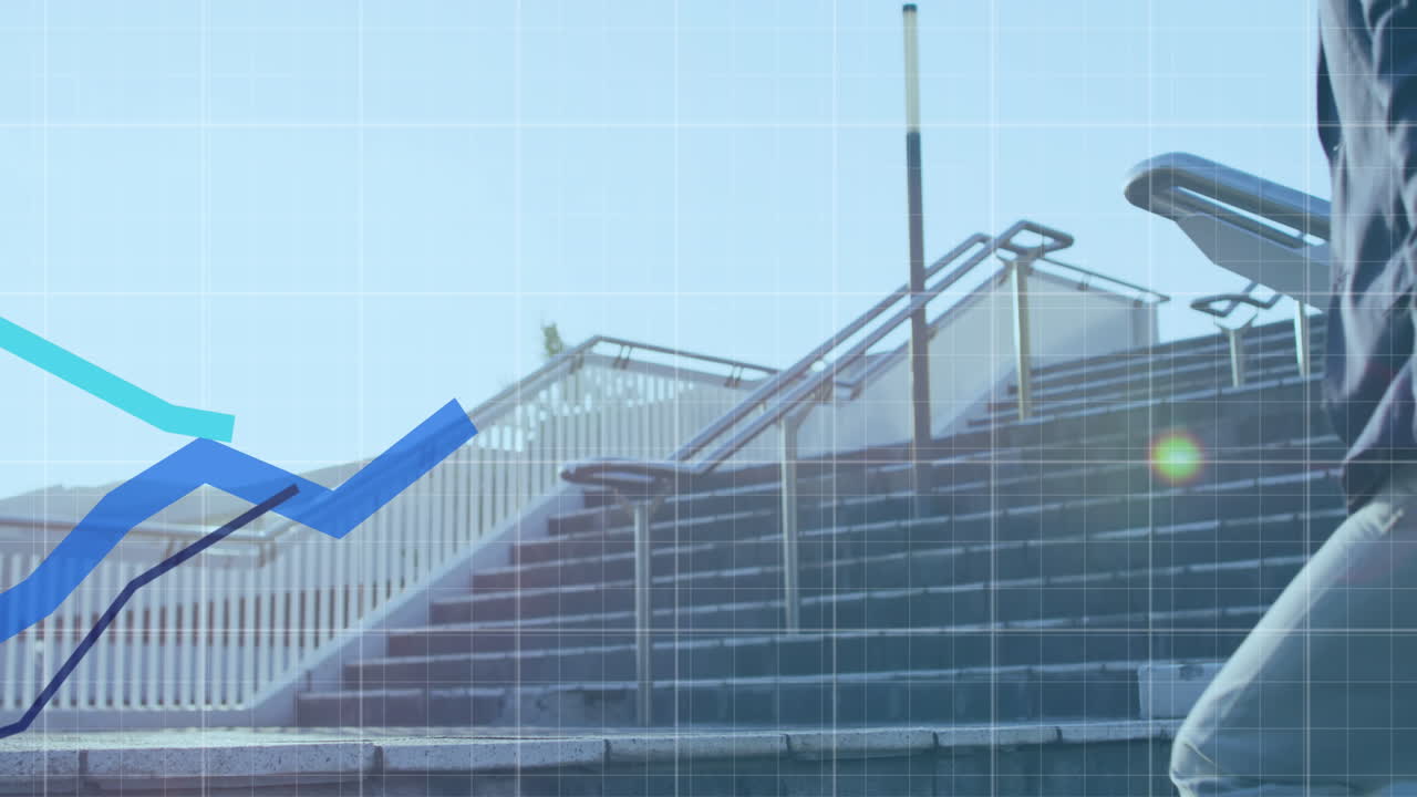 animación de múltiples gráficos sobre el hombre de negocios asiático subiendo las escaleras