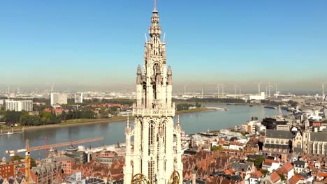 Close-up-of-the-North-tower-of-the-Cathedral-of-Our-Lady-,-Antwerp,-Belgium