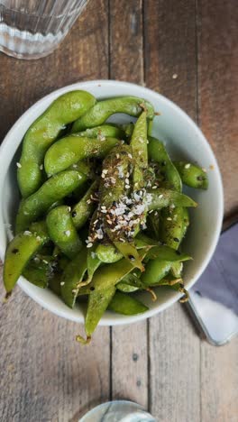 edamame in a bowl