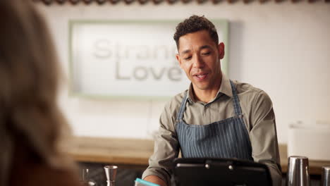 barista at work