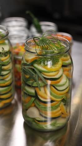 preserving zucchini in glass jars