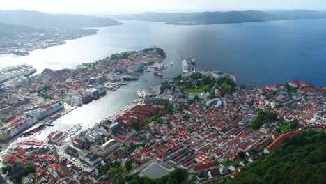 bergen is a city and municipality in hordaland on the west coast of norway. bergen is the second-largest city in norway.
