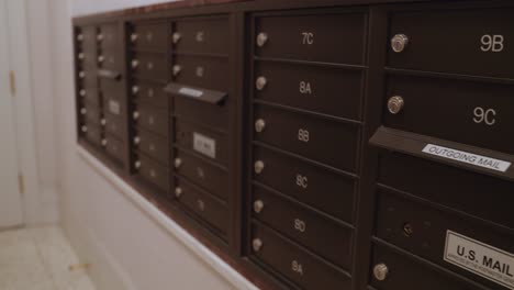 Apartment-Mailroom---New-York-City-Mailboxes