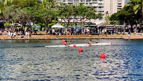 Kayakers-finishing-a-race-in-Hawaii