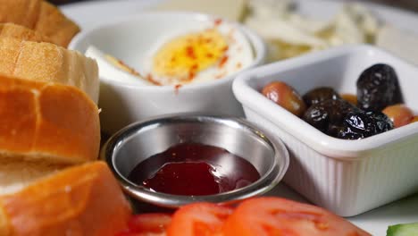 plato de desayuno turco