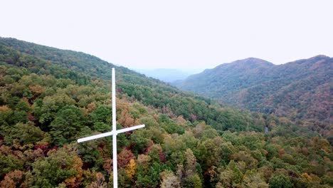 cross above ridgecrest conference center, ridgecrest nc, ridgecrest north carolina in 4k