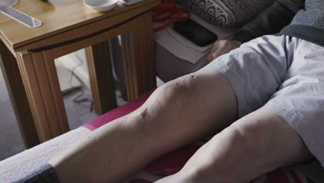 leg with knee surgery scar