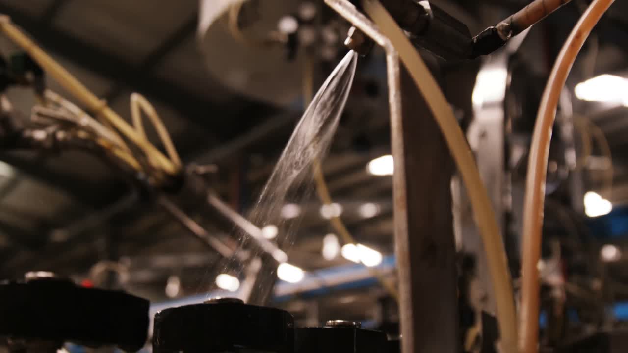 limpeza de máquinas em fábricas