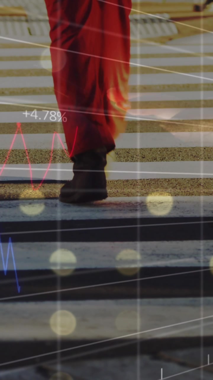 Animación del procesamiento de datos financieros sobre un hombre cruzando la calle.