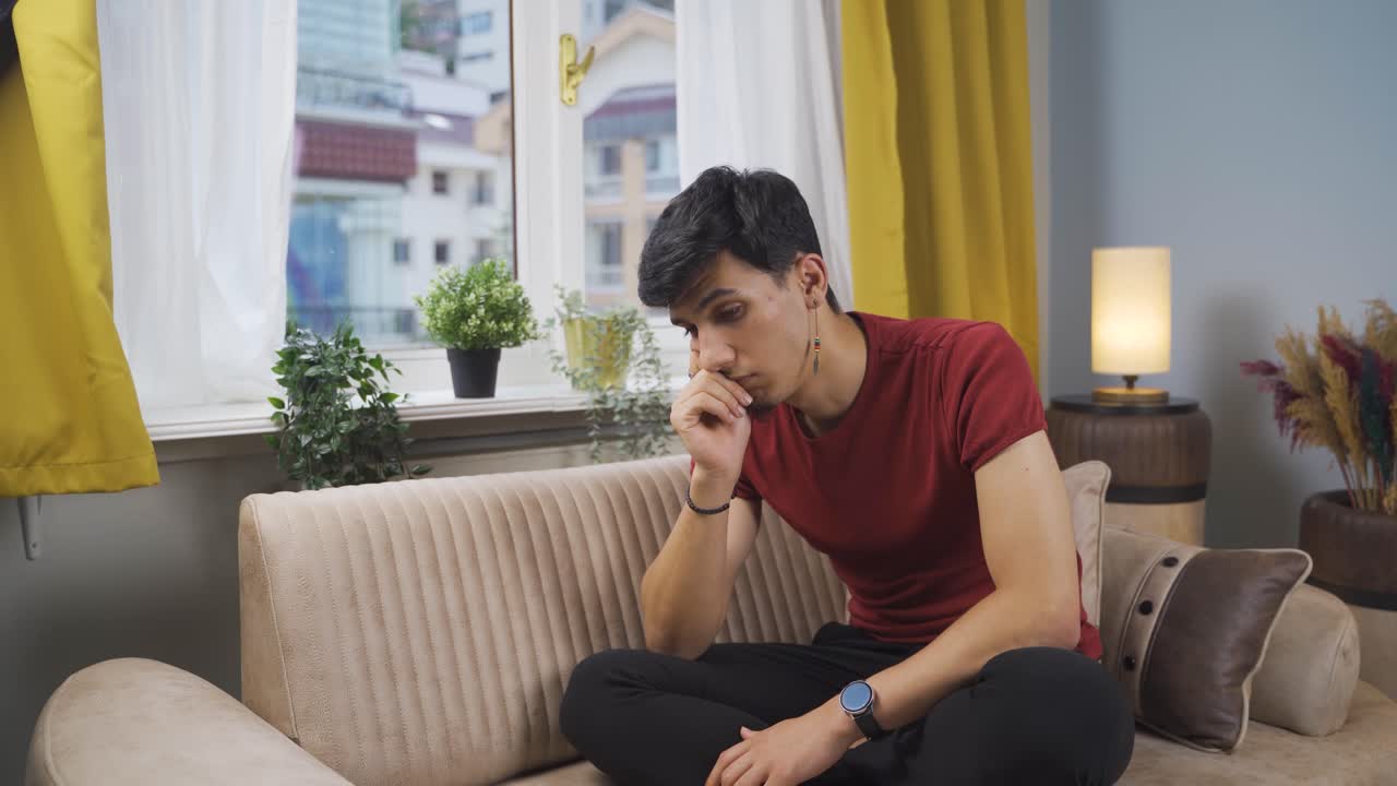 비관적인 사고를 가진 사람.