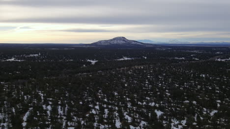 Puesta-De-Sol-Sobre-El-Vasto-Desierto-Del-Bosque-Nacional-Kaibab-En-El-Gran-Cañón,-Arizona,-Estados-Unidos