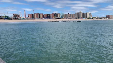 Paseo-Marítimo-De-Coney-Island-En-Verano