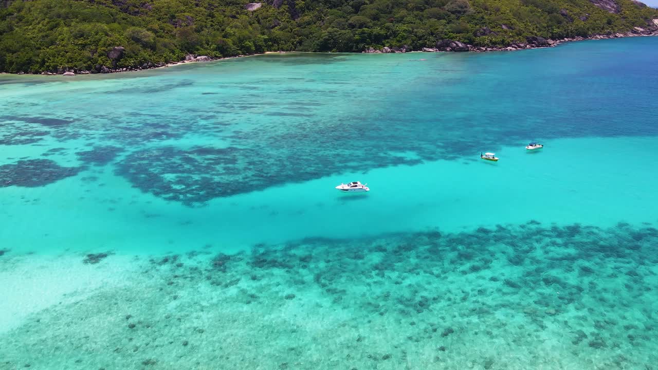Seychelles La Digue Snorkeling Marine Park9.mp4