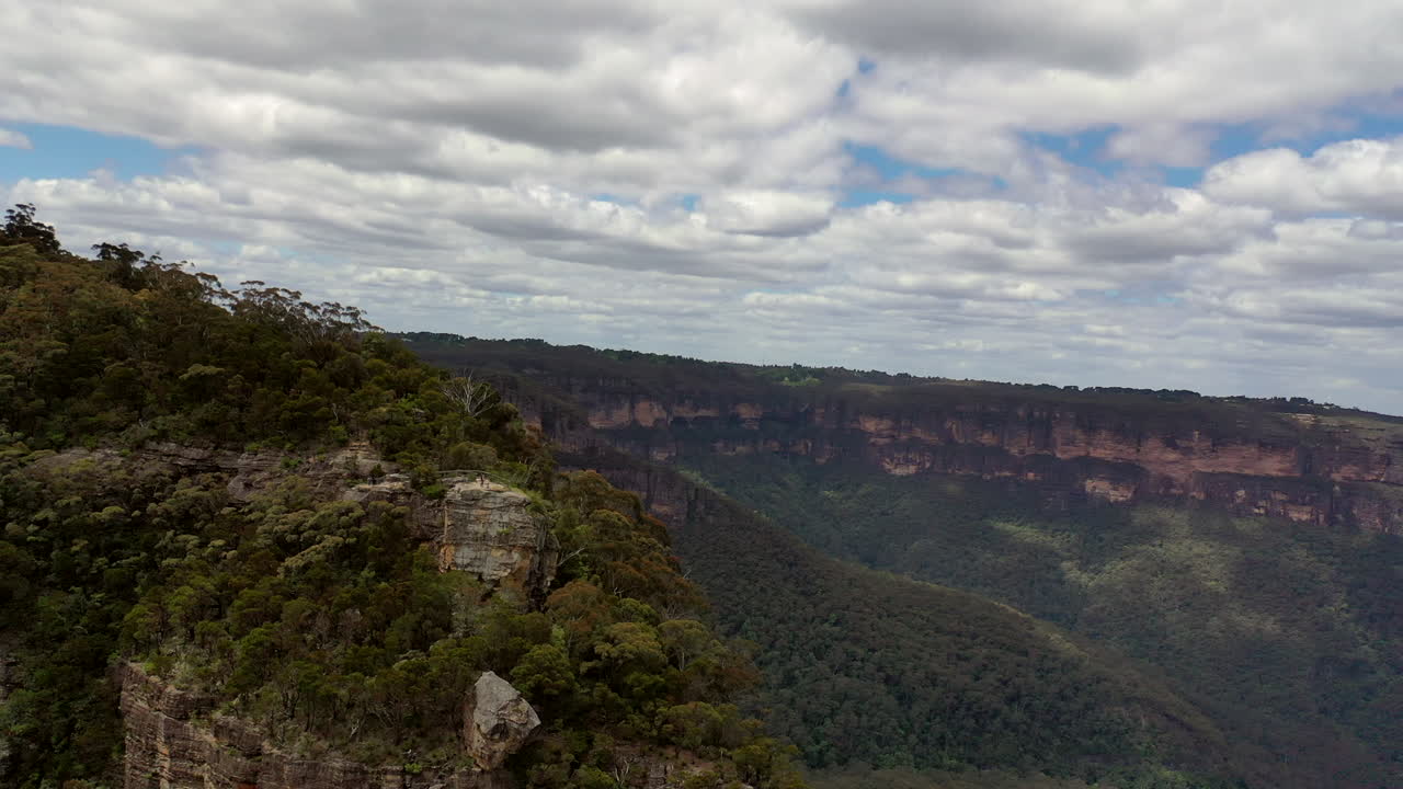 Aerial: Tracking around Sublime Lookout  in the Blue Mountains, New South Wales, Australia
