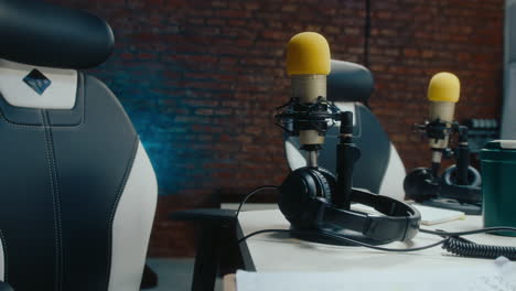 podcast studio setup