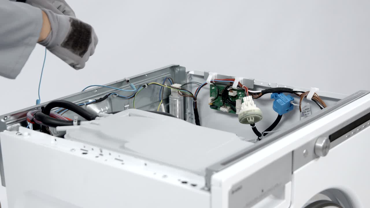 cables de conexión al circuito electrónico