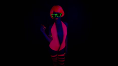 glow woman 77