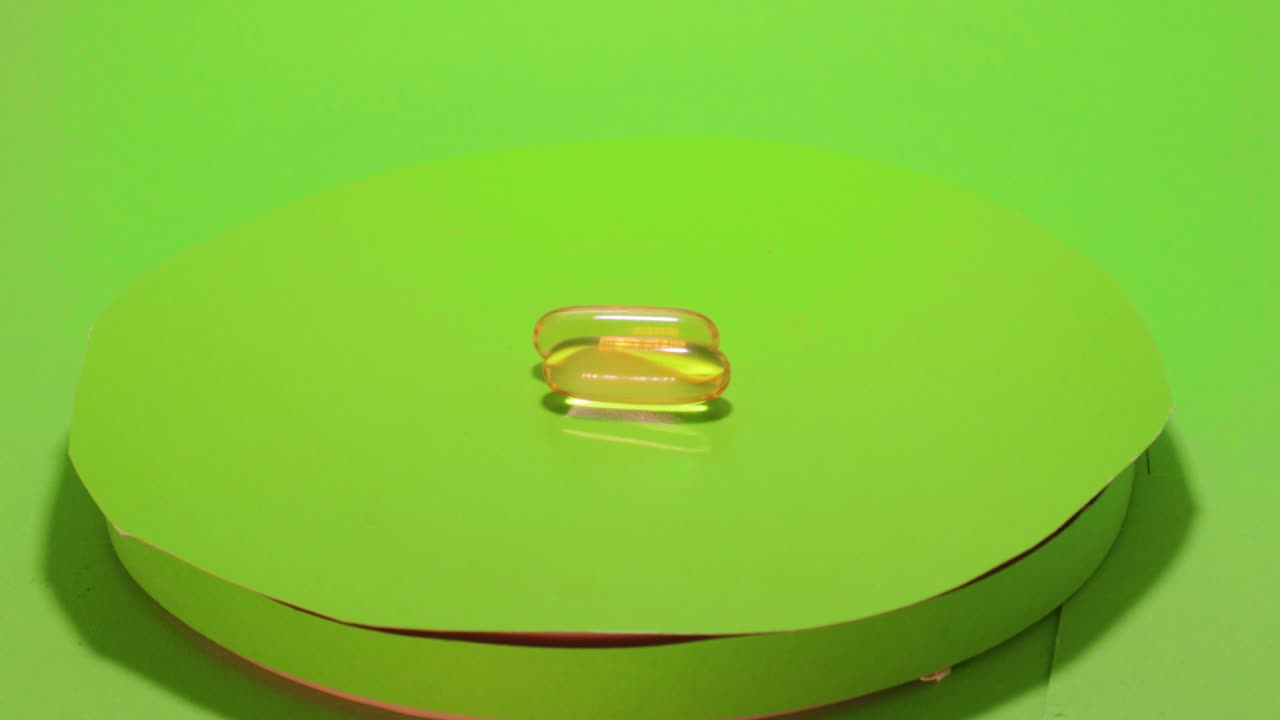 생선 기름, 고립 된 크로마 키, 간 프레스, 식단 보충제