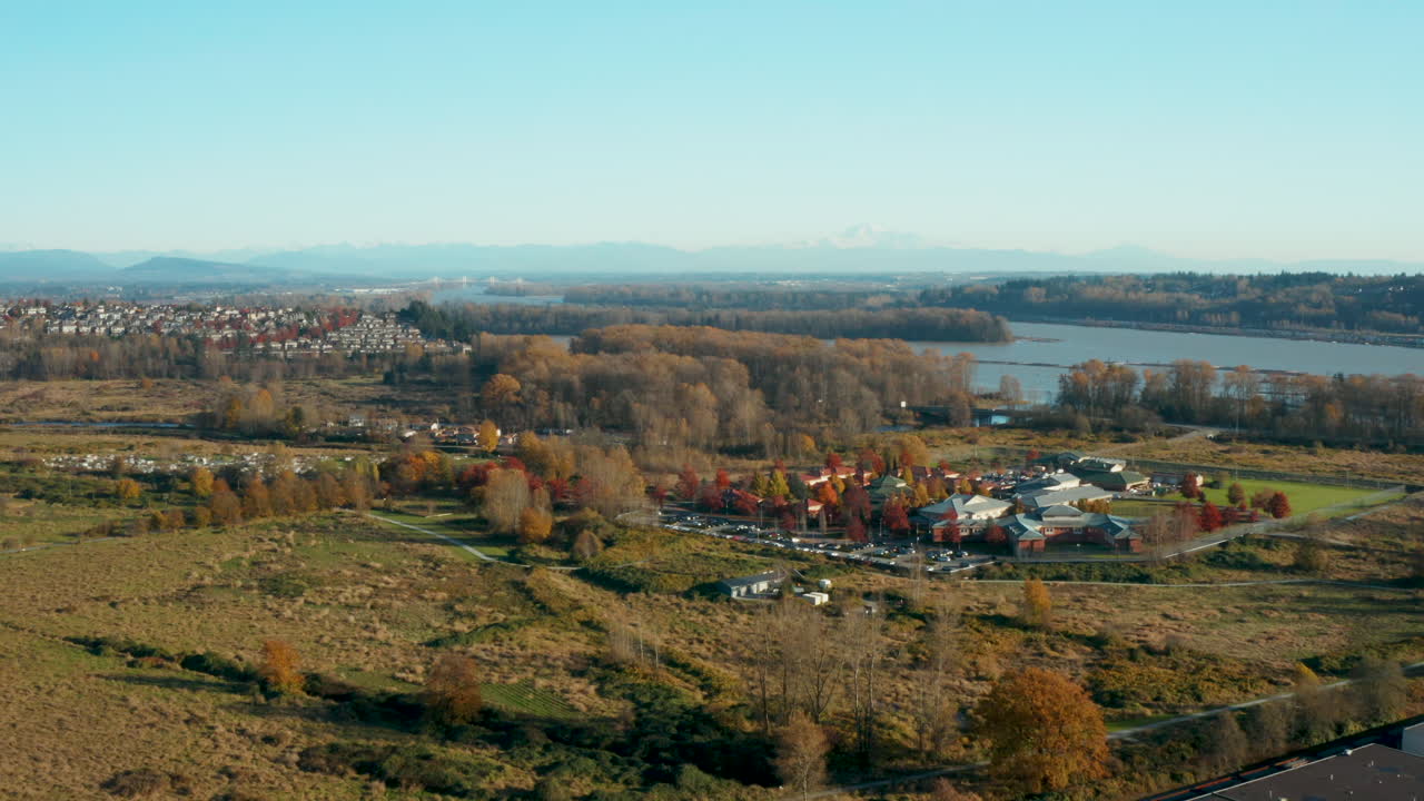 vista aérea escénica de port coquitlam, columbia británica